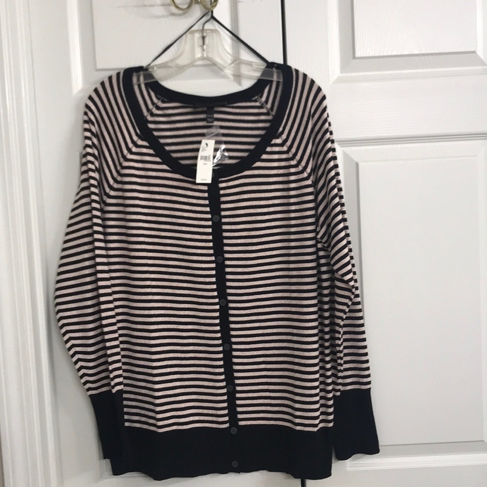 NWT ladies button up cardigan sweater.